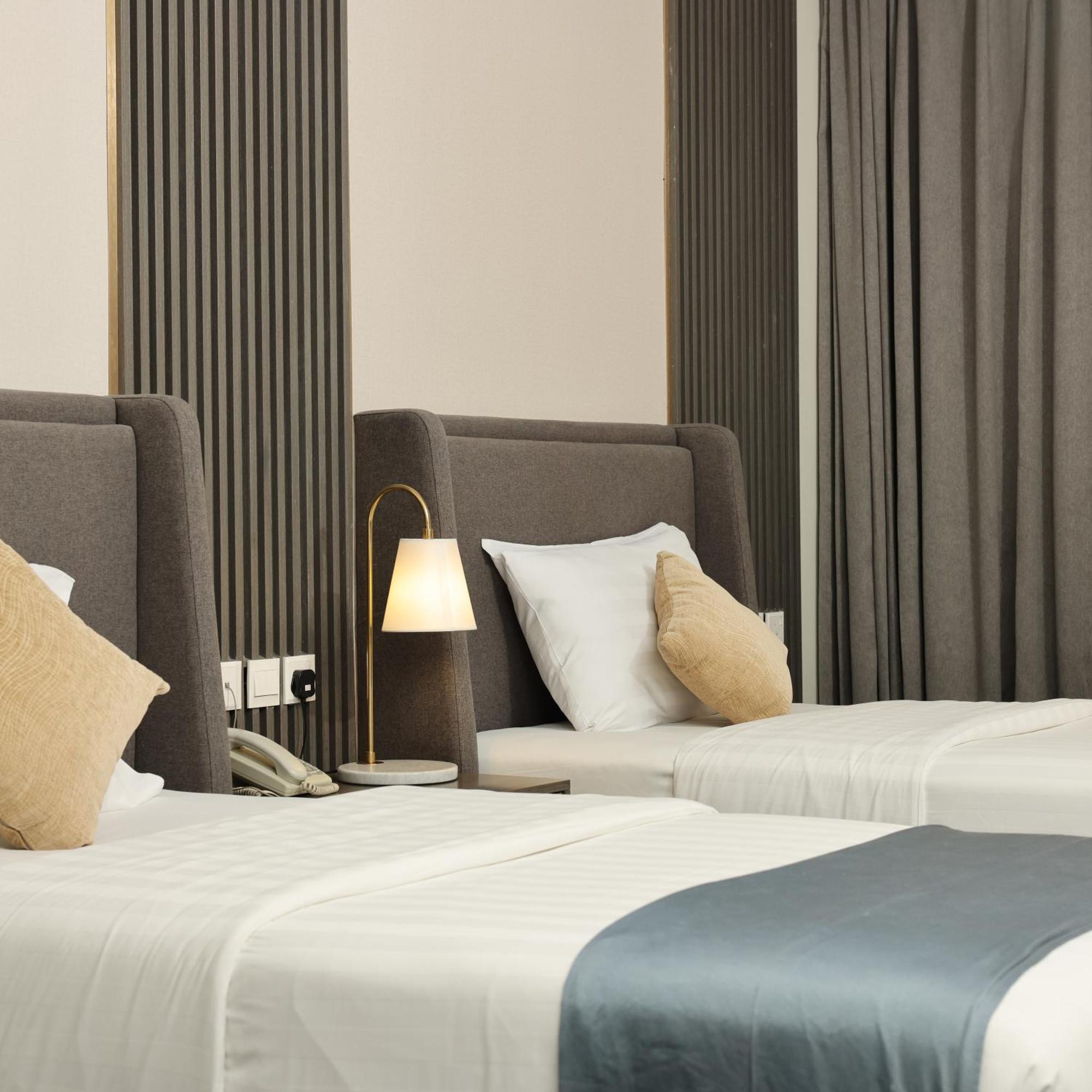 Lily Hotel Suite Hofuf エクステリア 写真
